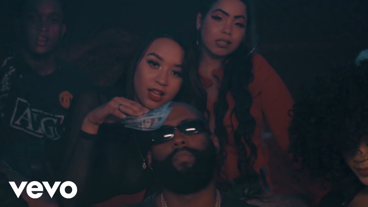 Смотреть «El Fother - Pepa y Palo (Video Oficial)» на YouTube Смотреть «El Fother - Pepa y Palo (Video Oficial)» на YouTube