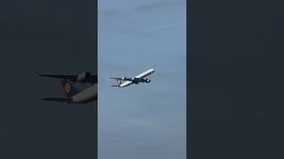 One final wave for Frankfurt: Lufthansa A346 Take-Off on Runway 07C at FRA Airport, Bound for DUS One final wave for Frankfurt: Lufthansa A346 Take-Off on Runway 07C at FRA Airport, Bound for DUS