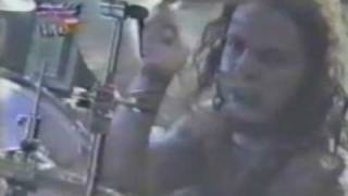 sepultura - Live - 01-  refuse resist