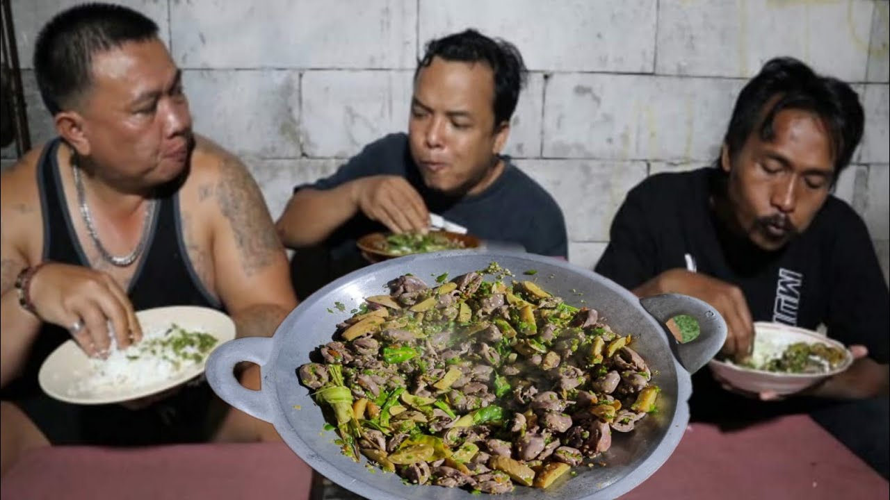 JANTUNG AYAM CABE IJO JENGKOL