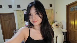 Carol De is live! Howdyyy