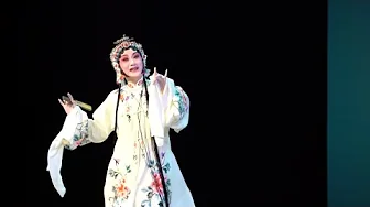 5 actresses play 1 character in the Kunqu "The Peony Pavilion" 5 actresses play 1 character in the Kunqu "The Peony Pavilion"