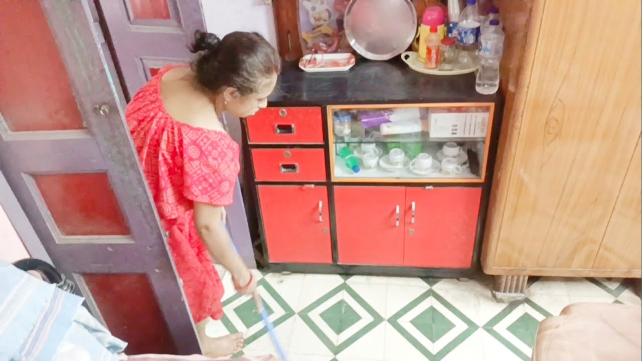 সকাল থেকে উটে একা হাতে রান্না /কাপড় কাচা/ঘর পরিষ্কার সব নিজে করি/কাতলা কালিয়া বানালাম