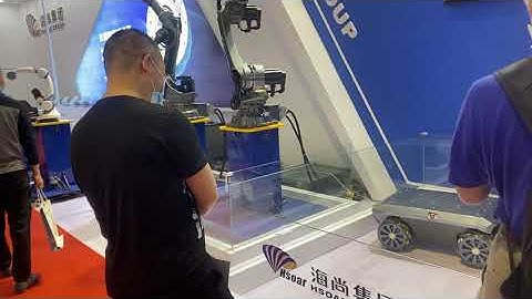 HSOAR Group Robotics at CIIF Exhibition 6 AXIS ROBOT and Mecanum Wheel Loading Mobile Robot