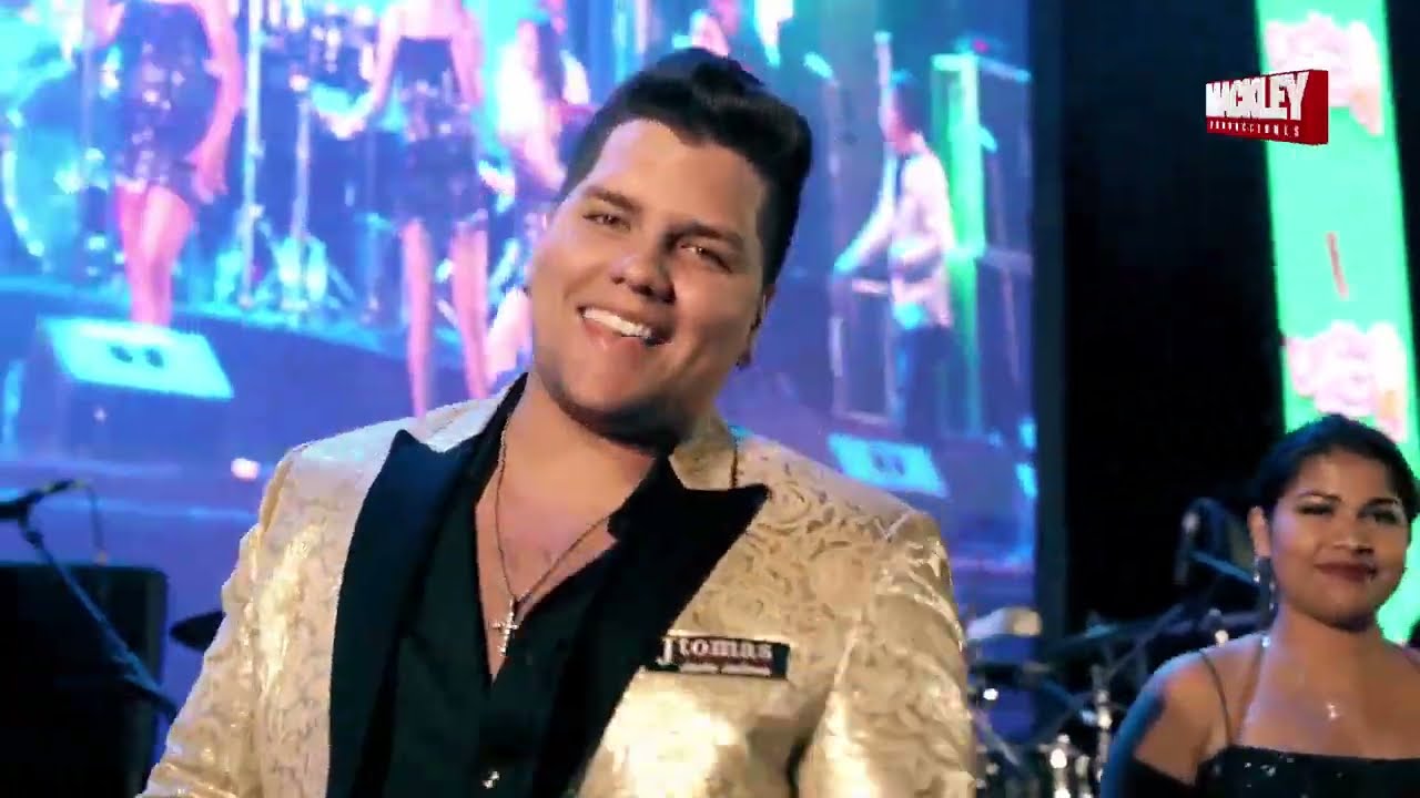 Lo Siento de la Bella Luz Recibiendo el año nuevo 2023 (Mackley Producciones) cantante Milagros Díaz