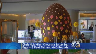 Chefs Mold 8-Foot Tall, 400-Pound Chocolate Easter Egg Net Worth