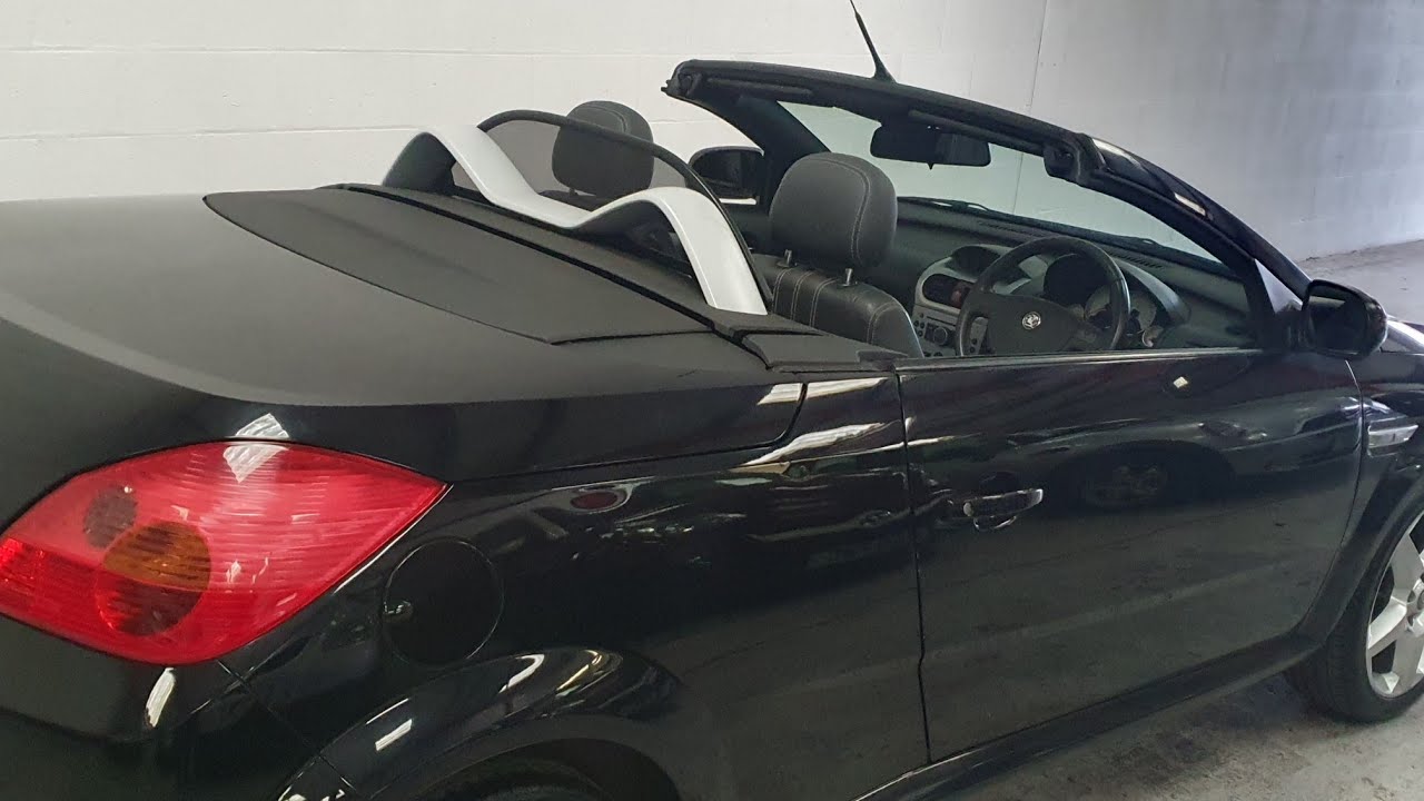 AN AMAZING *32K* VAUXHALL TIGRA EXCLUSIV WITH AN AMAZING 32,000 MILES FROM NEW 