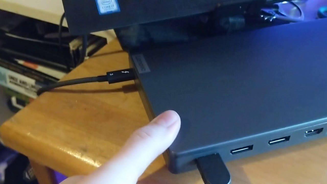 Lenovo graphics dock clicking top cover