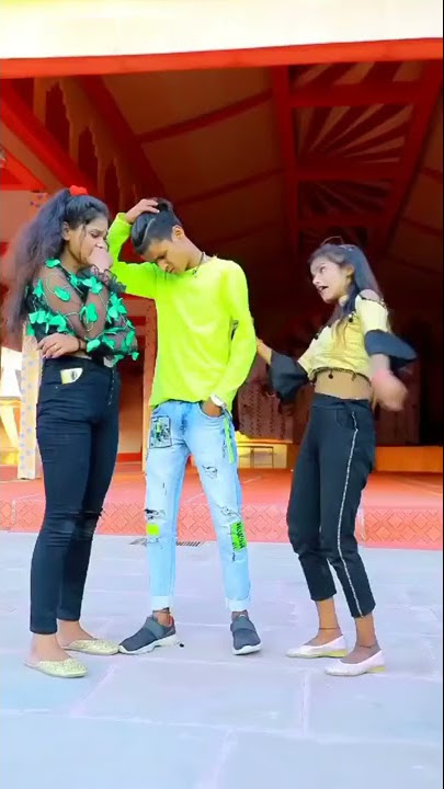 Latest vigo likee tiktok bhojpuri songs videos with dance action and dialogue duet, mx taka tak
