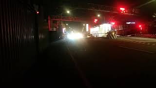 (1130221) 新北市樹林區俊英街平交道1238次900型區間車(愛車)和145次EMU3000型黑白自強號(愛車)