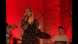 Alena Nikolaeva - Away We Run (live)