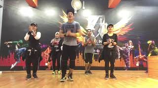 Download lagu Goyang Dua Jari Zumba by ZiN Nick and the gang Goyang Dua Jari Zumba by ZiN Nick and the gang