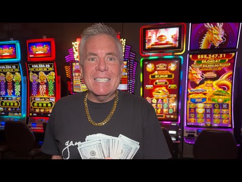 Halloween Crew | Gold Fish Casino Slots | 9X16