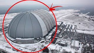 Theres Another World In This Hangar! Just Look Inside