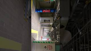 大阪メトロ  御堂筋線【 　動物園前  】駅構内の風景。　　　Inside the Osaka Metro Midosuji Line [Dobutsuen-mae] station.