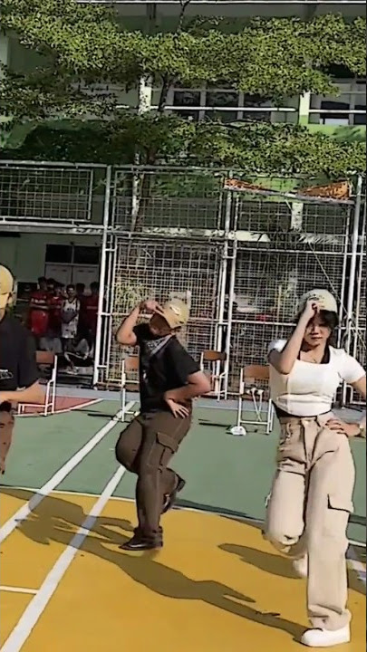Download lagu moderen dance saat demo ekskul #dance #demoekskul #masasekolah (source.@scrumblepie)
