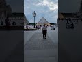 Lentre du muse du louvre