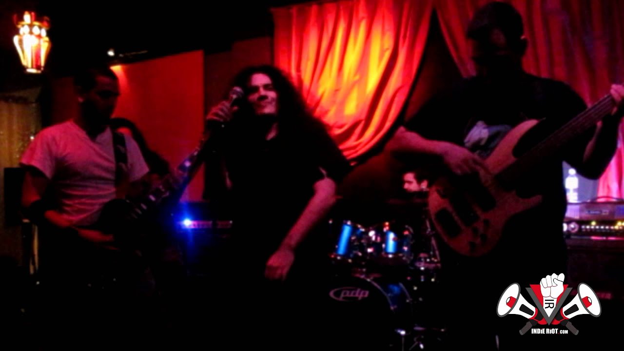 Indie Riot: BASTARD CHAIN - YAUCONO [LIVE @ EL CABARE, RIO PIEDRAS ...