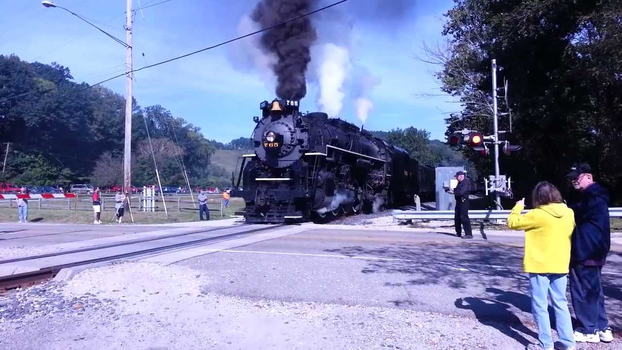 CVSR - Steam in the Valley 2013 - NKP 765 'Nickel Plate Road'