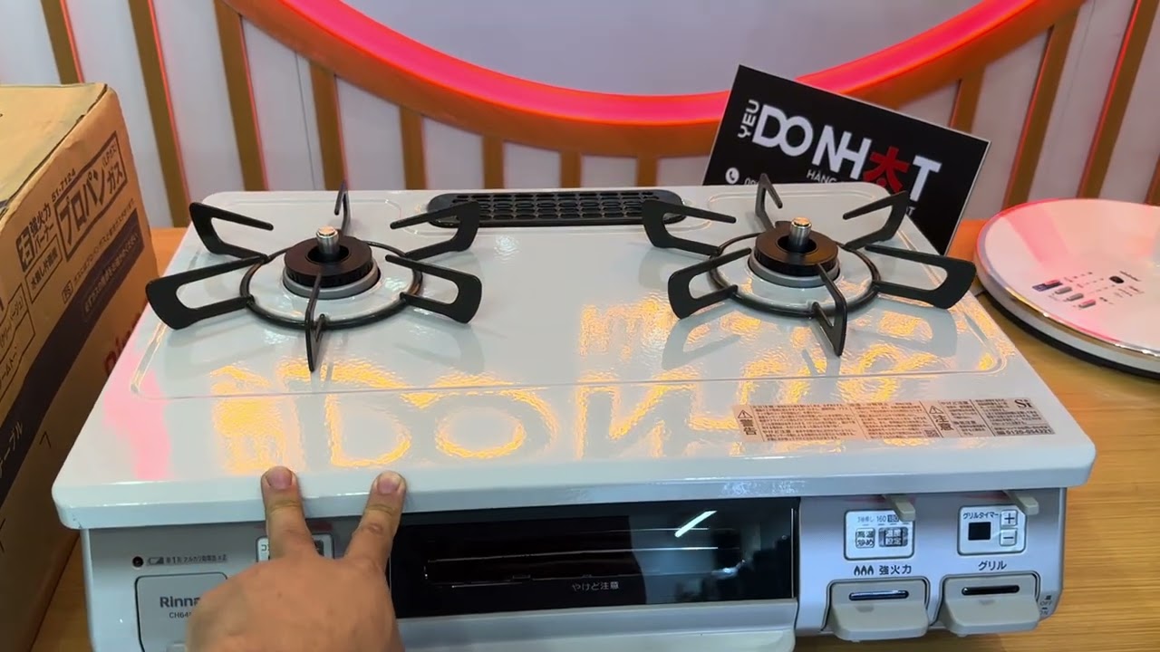 Unboxing a near-premium Japanese gas stove model with timer and 