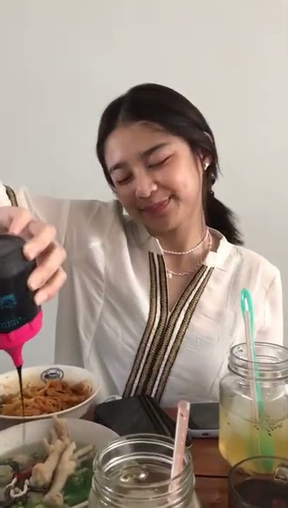 MAKAN BAKSO SAMA DOI | HALU STORY #shorts  #storyhalu #storyig #storywa