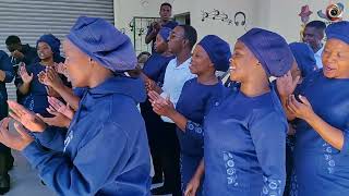 Ingqayizivele Gospel Choir - Yibo Labo 