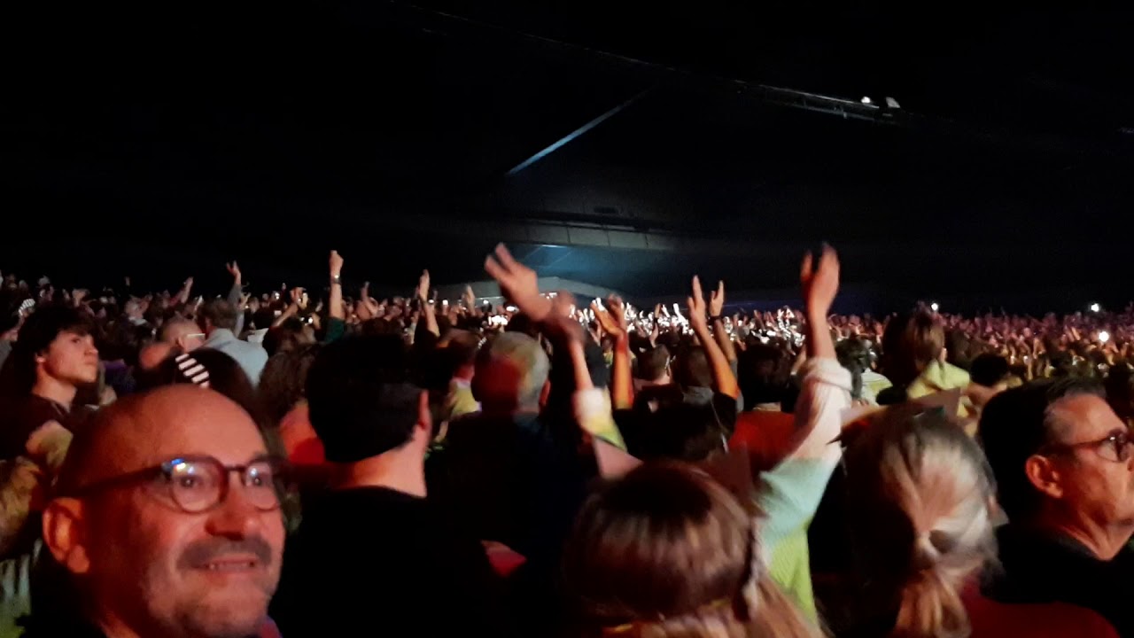 Mathieu Chedid Live Grand petit con  Bordeaux Arena 12 Décembre 2019