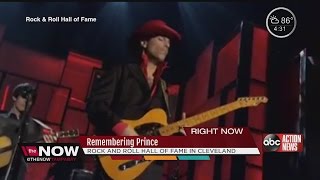 Fans and celebrities mourn the lose of pop legend Prince