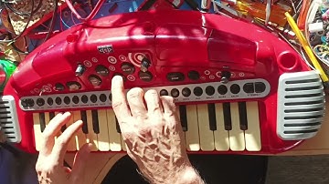 Circuit bent ELC Keyboard by Psychiceyeclix  #circuitbent #circuitbending #noise #synth #cv #synth