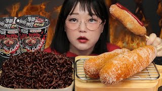 ASMR MUKBANG GHOST PEPPER NOODLES CHALLENGE & CORN DOGS *THE SPICIEST CUP NOODLES IN THE WORLD