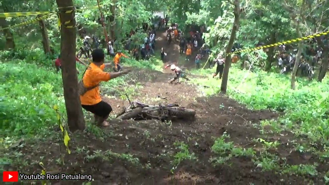 TANJAKAN EXTREME ARAK-ARAK BONDOWOSO