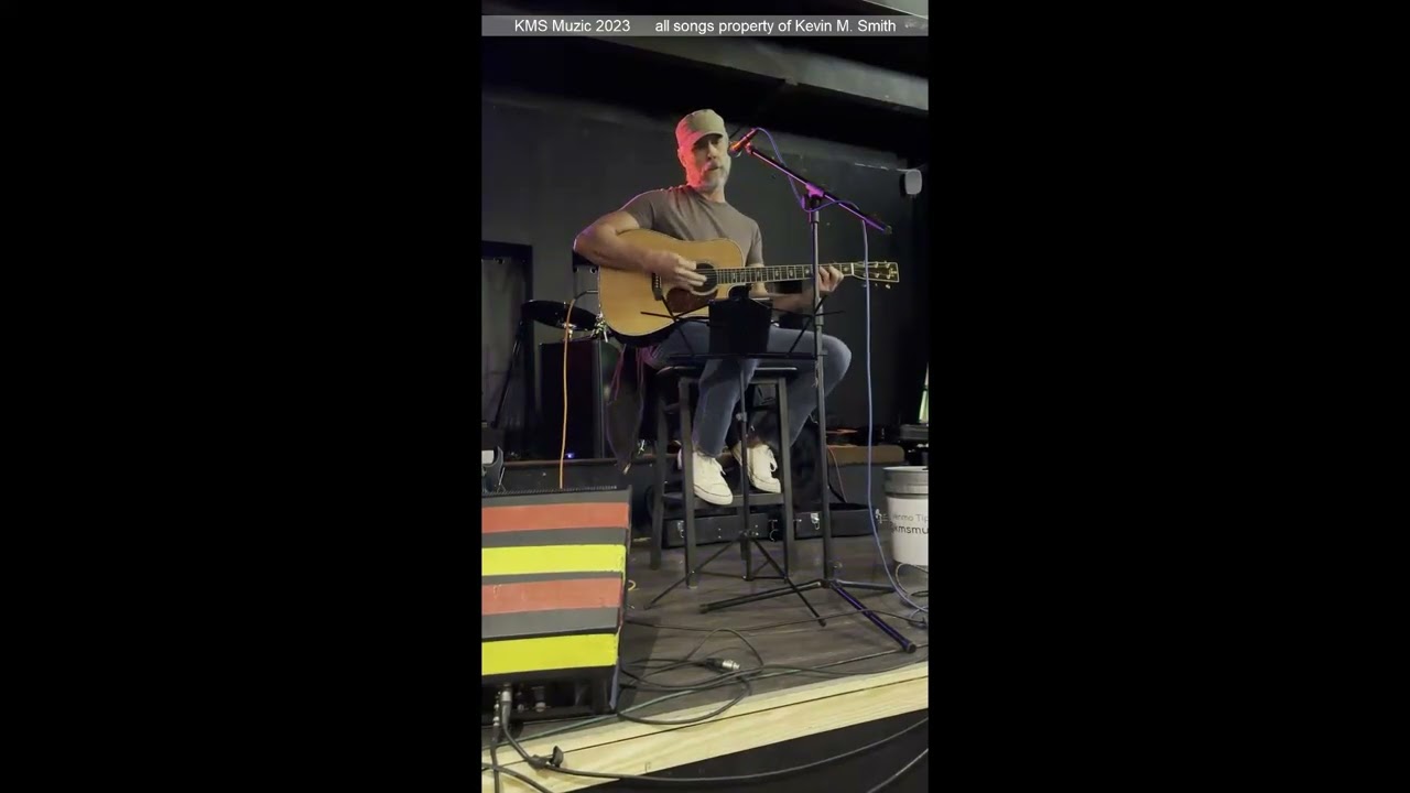 I Love All The Wrong Things acoustic Kevin M Smith 2023