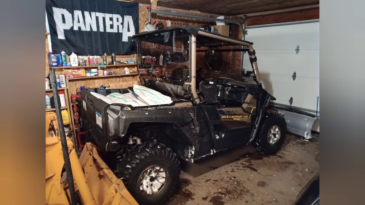 2020 Yamaha Wolverine X2 XTR is a snow plowing beast!