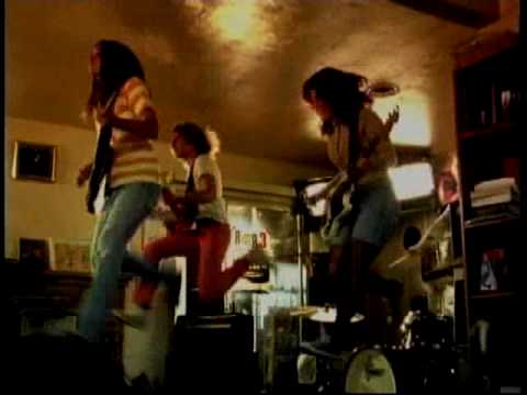 The Willowz - "Ulcer Soul"