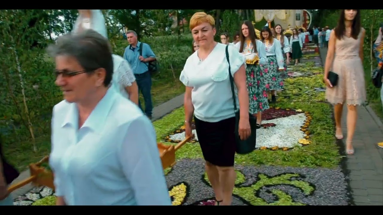 Boże Ciało w Spycimierzu. Dywany kwiatowe przez 1,5 km!
