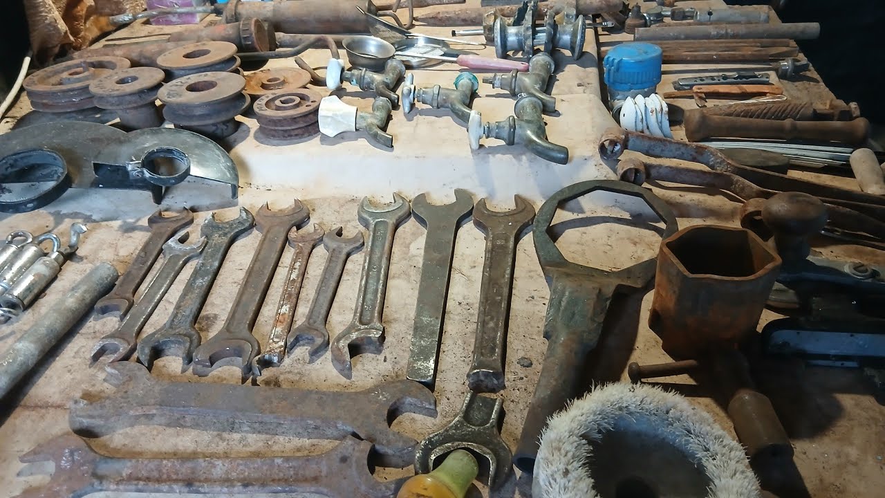 Барахолка на дому. Тиски. Инструменты. Редукторы. Электроды. Подшипники. Стальные пластины. Разное.