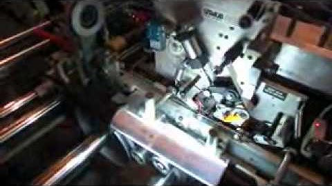 Arapak  Double sided tape application on 30x75 mm box in folder gluer