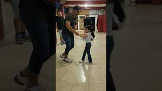 Bailando con la Pequeña Cielo de 5 años (Cumbia) Reynosa