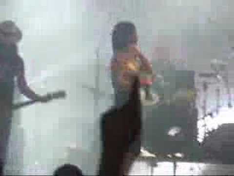 Ninet Tayeb Al Tidag נינט טייב אל תדאג - YouTube