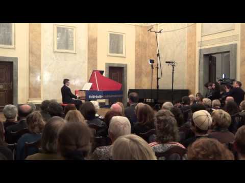 Listen To A Crazy Piano Invented By Leonardo Da Vinci