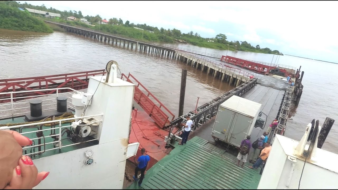 boat tour guyana