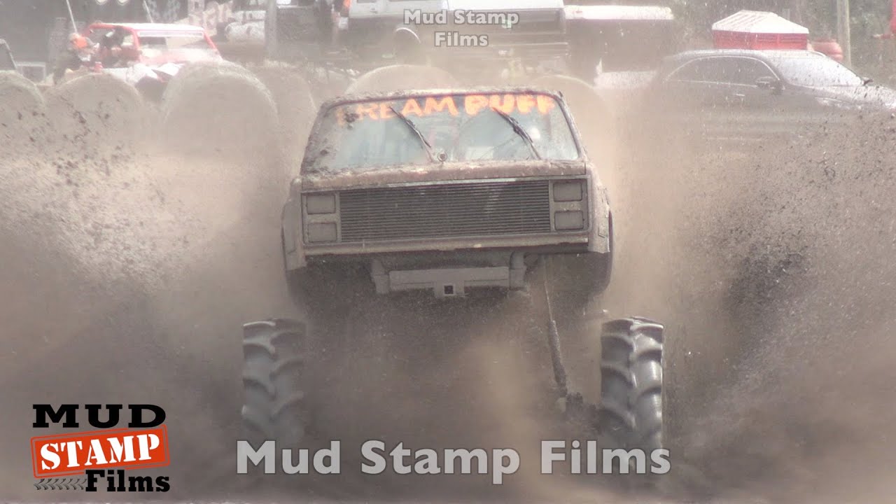 Saturday Mud Boggin at Woodpecker New Years 2026 extended