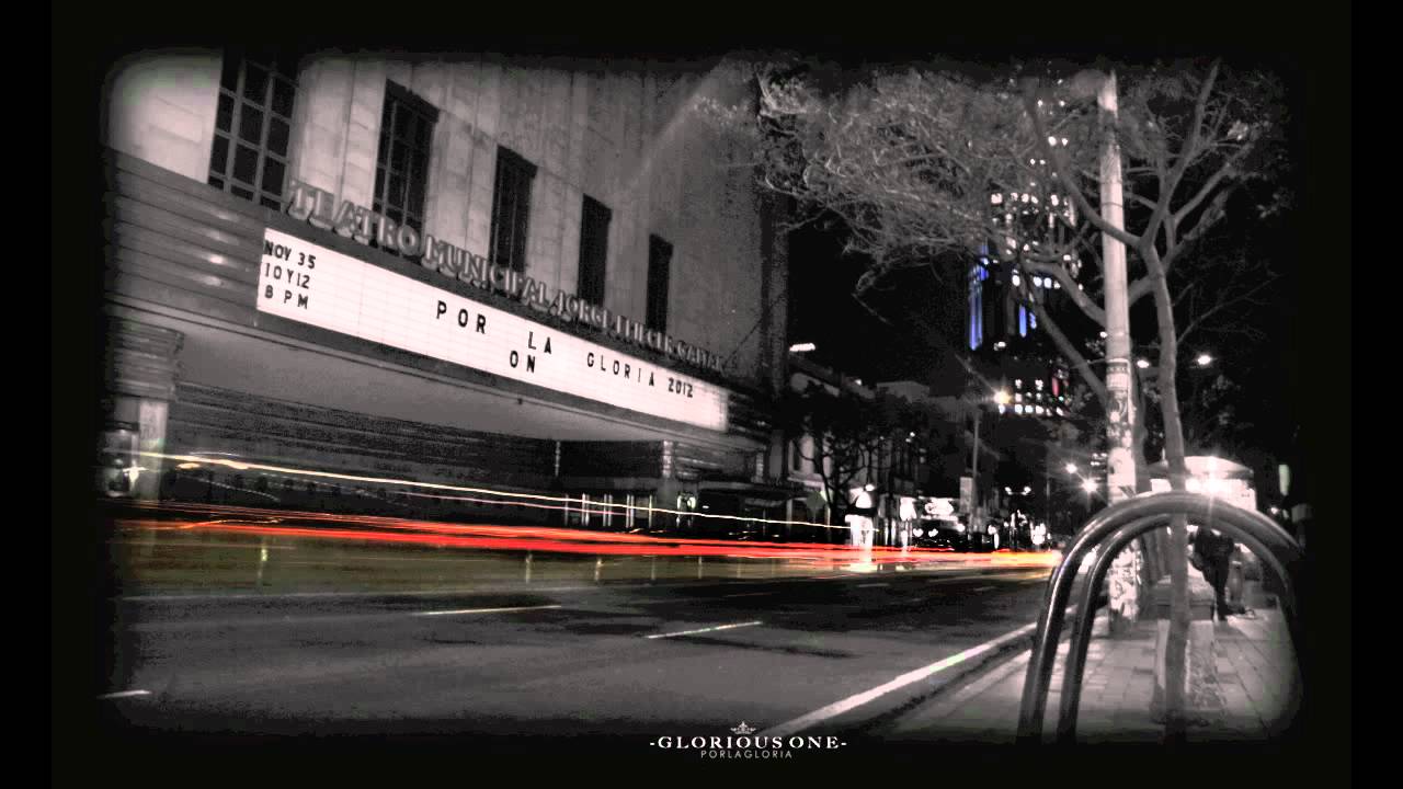 Por La Gloria - Una Familia