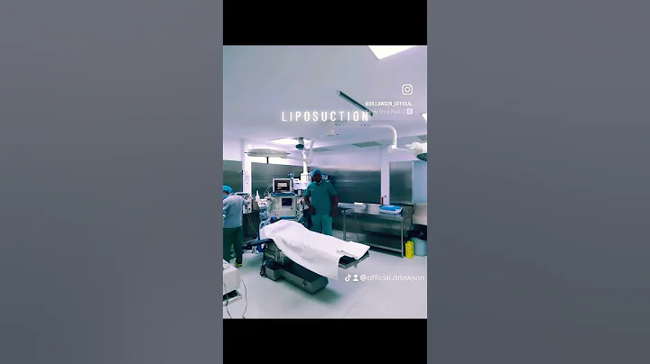 L I P O S U C T I O N   #hospital #nurse #doctor #skincare #duet #beauty #greenscreen #laser #funny