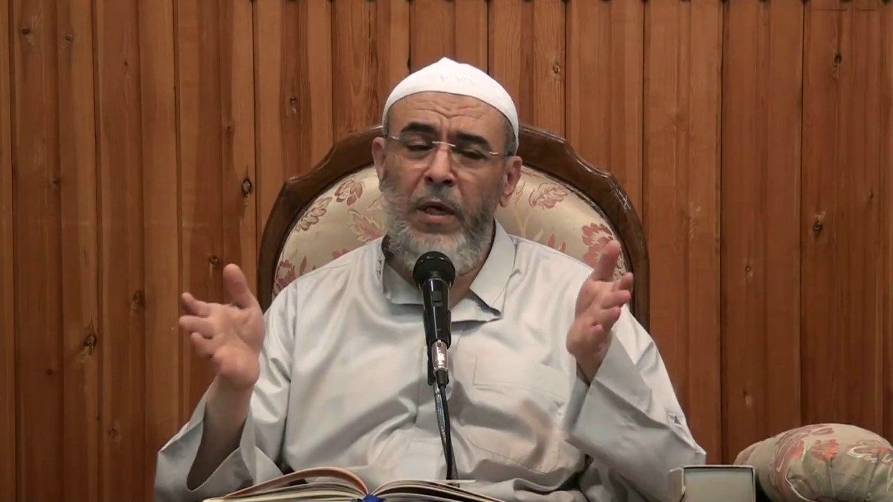 64 زكاة الفطر ، حكمتها ، مما تخرج ، وقت خروجها ، هل تجزئ القيمة فيها ، وفوائد