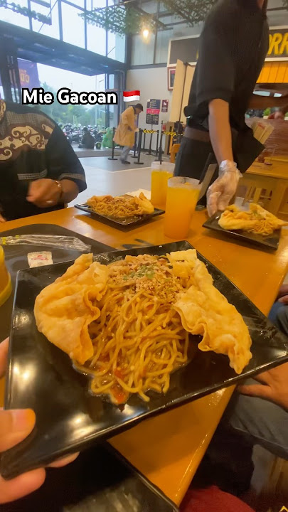 🥵😋 Mie Gacoan #indonesianfood #fypシ #miegacoan