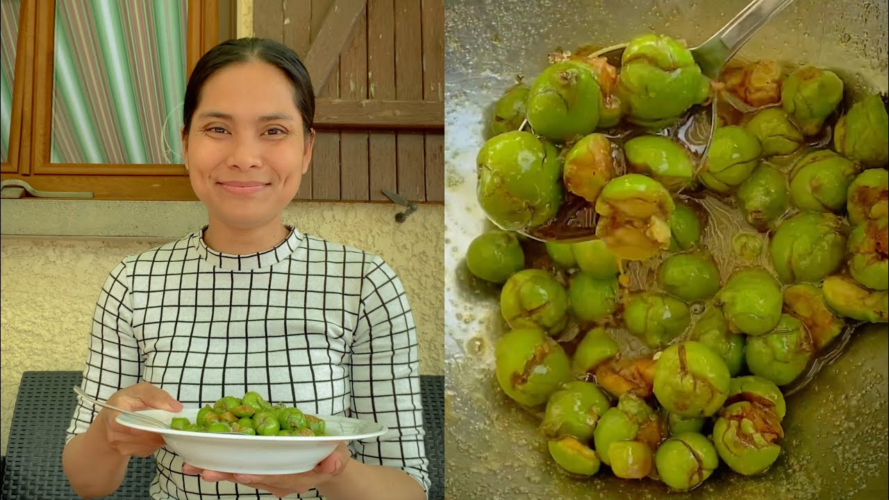 Eating Crab Apples/មីងម្ជូរស្រុកបារាំងមេារទៀតហេីយ😅មកញុំាកូនប៉េាមព្រៃទឹកត្រីស្ករឆ្ងាញ់ណាស់👍🏻😋🍏