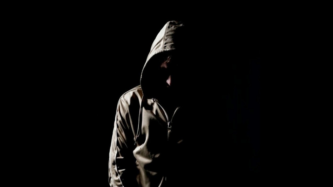 Человек в капюшоне - YouTube