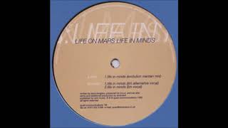 Life On Mars - Life In Minds (Evolution Martian Mix)