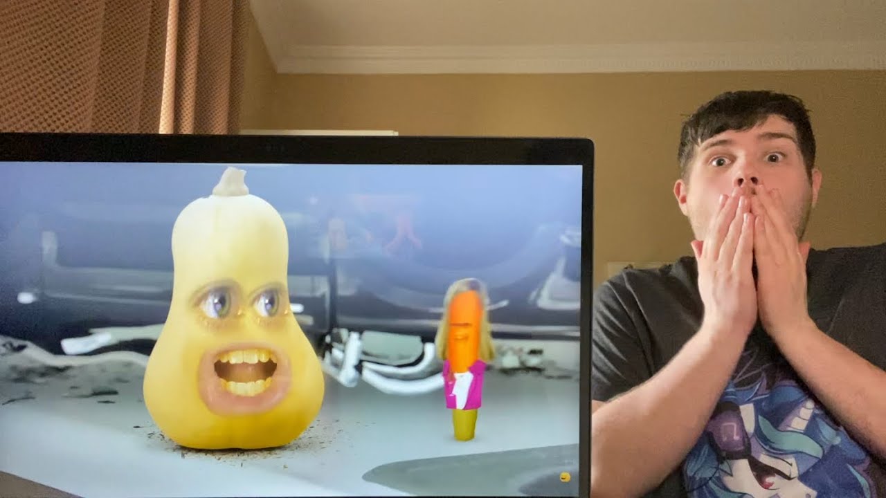 Incredi-Brony reacts: Annoying Orange Disasters Supercut